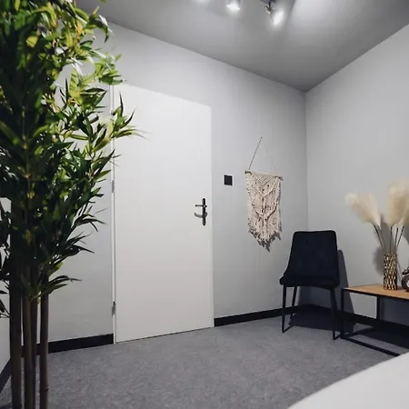 Love hotel 54 - 24h Self Check-in Poznan